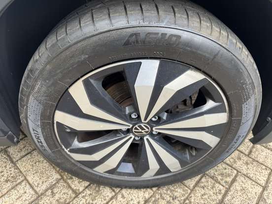 VOLKSWAGEN-T-CROSS-2022