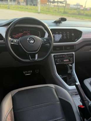 VOLKSWAGEN-T-CROSS-1.4 250 TSI TOTAL FLEX HIGHLINE AUTOMÁTICO VOLKSWAGEN-T-CROSS-2019