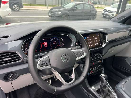 VOLKSWAGEN-T-CROSS-2023