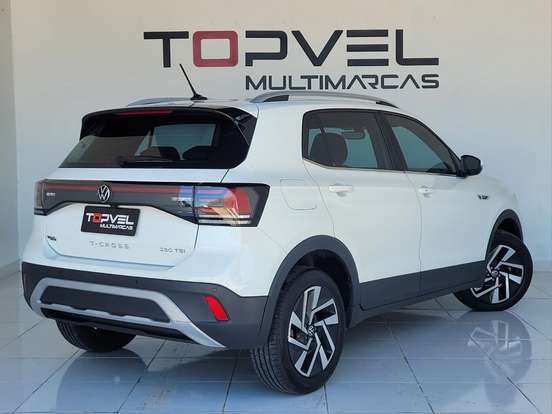 VOLKSWAGEN-T-CROSS-2024