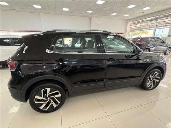 VOLKSWAGEN-T-CROSS-2024