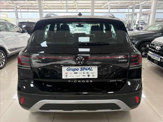 VOLKSWAGEN-T-CROSS-2024
