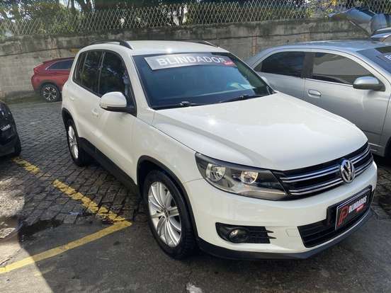 VOLKSWAGEN-TIGUAN-2016