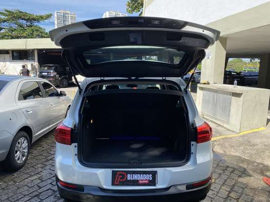VOLKSWAGEN-TIGUAN-1.4 TSI 16V TURBO GASOLINA 4P DSG VOLKSWAGEN-TIGUAN-2016