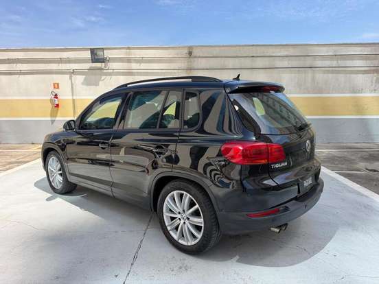 VOLKSWAGEN-TIGUAN-2017