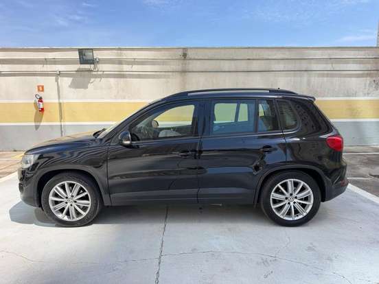VOLKSWAGEN-TIGUAN-1.4 TSI 16V TURBO GASOLINA 4P DSG VOLKSWAGEN-TIGUAN-2017