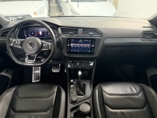 VOLKSWAGEN-TIGUAN-2019