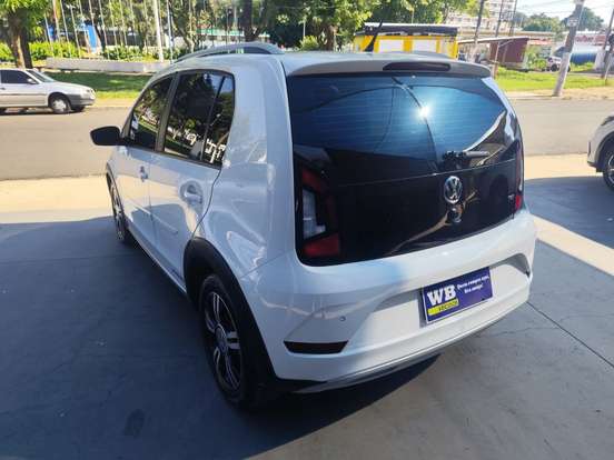 VOLKSWAGEN-UP-2021