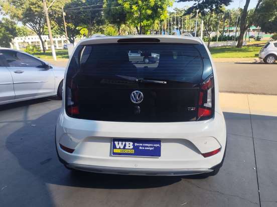 VOLKSWAGEN-UP-2021