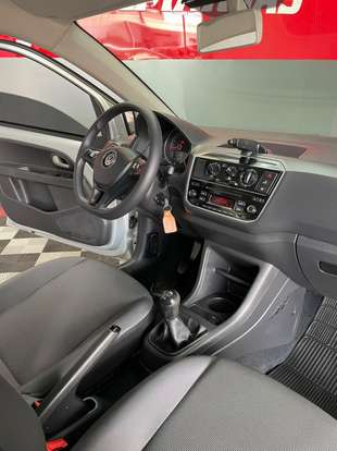 VOLKSWAGEN-UP-2019
