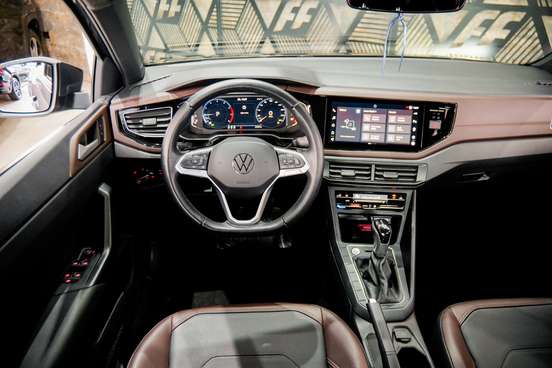 VOLKSWAGEN-VIRTUS-2024