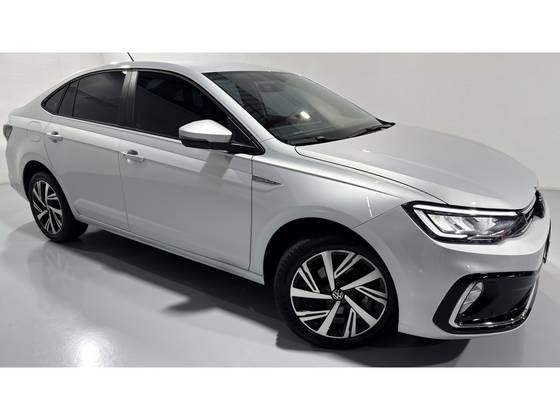 VOLKSWAGEN VIRTUS 1.0 200 TSI HIGHLINE AUTOMÁTICO