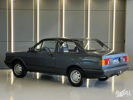 VOLKSWAGEN-VOYAGE-1990