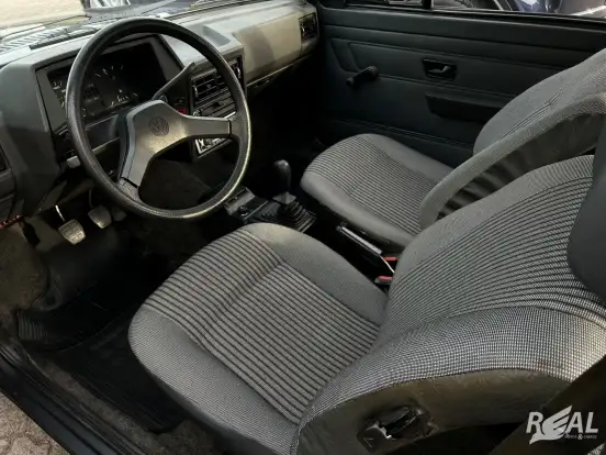 VOLKSWAGEN-VOYAGE-1990