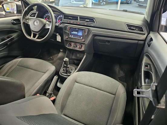VOLKSWAGEN-VOYAGE-2022