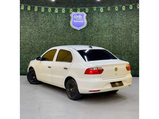 VOLKSWAGEN-VOYAGE-2017