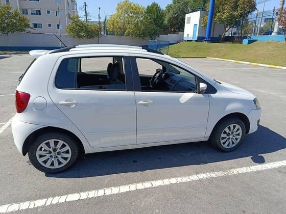 VOLKSWAGEN FOX 1.6 MI BLUEMOTION 8V FLEX 4P MANUAL