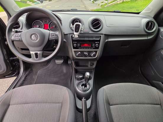 VOLKSWAGEN-GOL-2013
