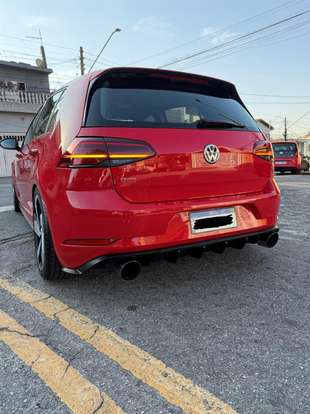 VOLKSWAGEN-GOLF-2013