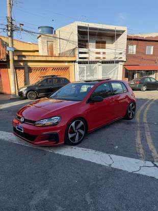 VOLKSWAGEN-GOLF-2013