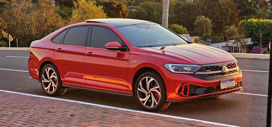 VOLKSWAGEN-JETTA-2024