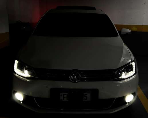VOLKSWAGEN-JETTA-2.0 TSI HIGHLINE 211CV GASOLINA 4P TIPTRONIC VOLKSWAGEN-JETTA-2013