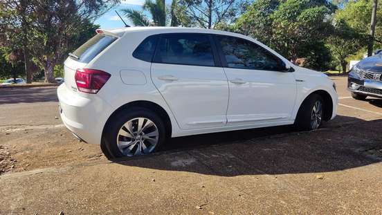 VOLKSWAGEN-POLO-2018