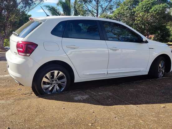 VOLKSWAGEN-POLO-1.0 200 TSI COMFORTLINE AUTOMÁTICO VOLKSWAGEN-POLO-2018