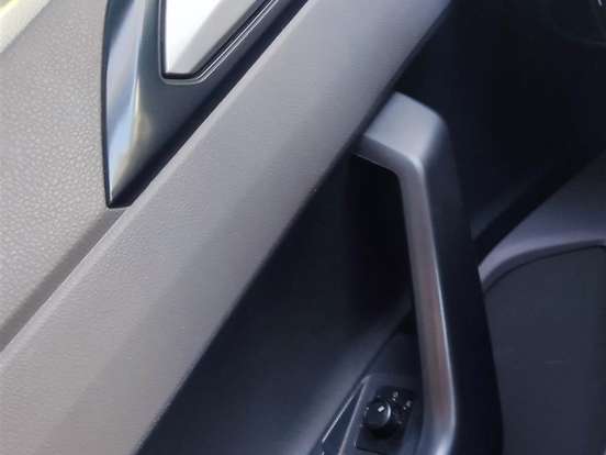 VOLKSWAGEN-POLO-1.0 200 TSI COMFORTLINE AUTOMÁTICO VOLKSWAGEN-POLO-2018