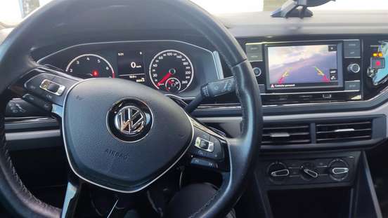 VOLKSWAGEN-POLO-2018