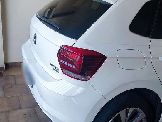 VOLKSWAGEN-POLO-1.0 200 TSI COMFORTLINE AUTOMÁTICO VOLKSWAGEN-POLO-2018