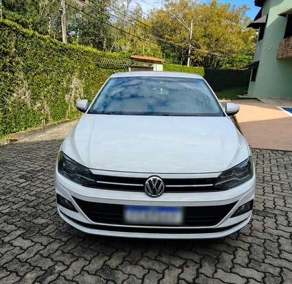 VOLKSWAGEN-POLO-2018