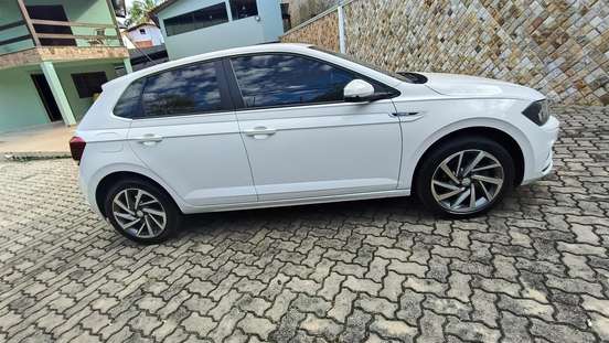 VOLKSWAGEN-POLO-2018