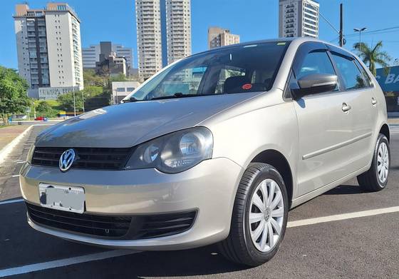 VOLKSWAGEN POLO 1.6 MI 8V FLEX 4P MANUAL