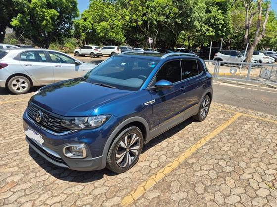 VOLKSWAGEN T-CROSS 1.4 250 TSI TOTAL FLEX HIGHLINE AUTOMÁTICO