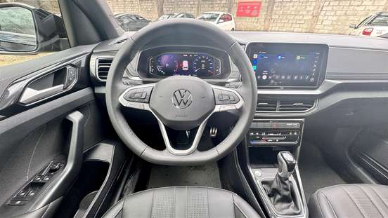 VOLKSWAGEN-T-CROSS-2025