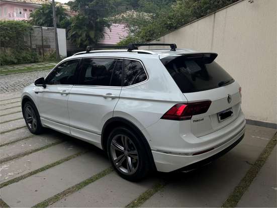 VOLKSWAGEN-TIGUAN-2019