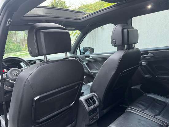 VOLKSWAGEN-TIGUAN-2019