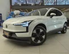 VOLVO EX30 51 KW ELÉTRICO CORE VOLVO EX30 51 KW ELÉTRICO CORE