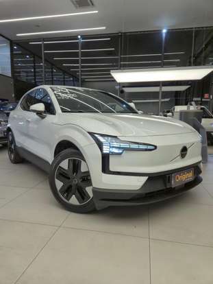 VOLVO-EX30-2024