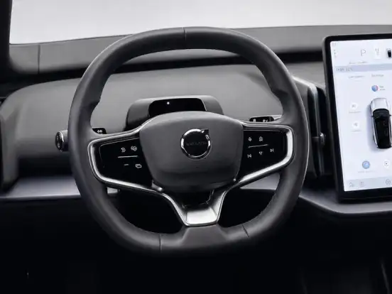 VOLVO-EX30-2024