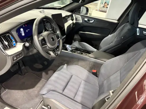 VOLVO-XC60-2.0 T8 PHEV ULTRA DARK AWD GEARTRONIC VOLVO-XC60-2025