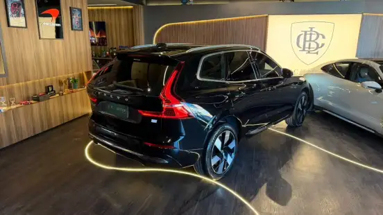 VOLVO-XC60-2024