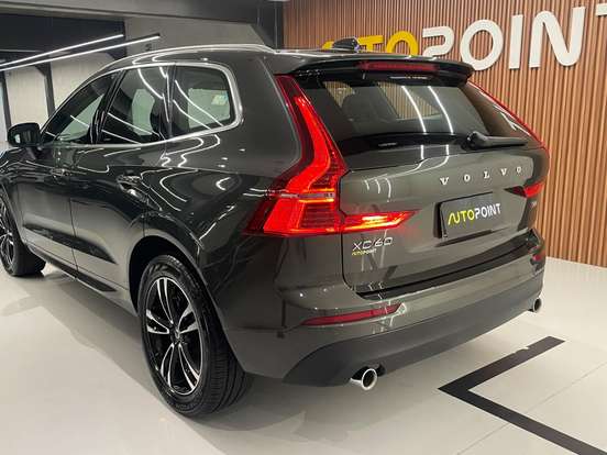 VOLVO-XC60-2.0 T5 GASOLINA MOMENTUM AWD GEARTRONIC VOLVO-XC60-2020