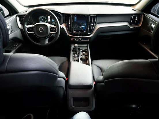 VOLVO-XC60-2.0 T8 HYBRID MOMENTUM AWD GEARTRONIC VOLVO-XC60-2021