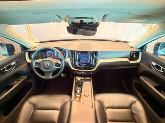 VOLVO-XC60-2.0 T8 HYBRID MOMENTUM AWD GEARTRONIC VOLVO-XC60-2020