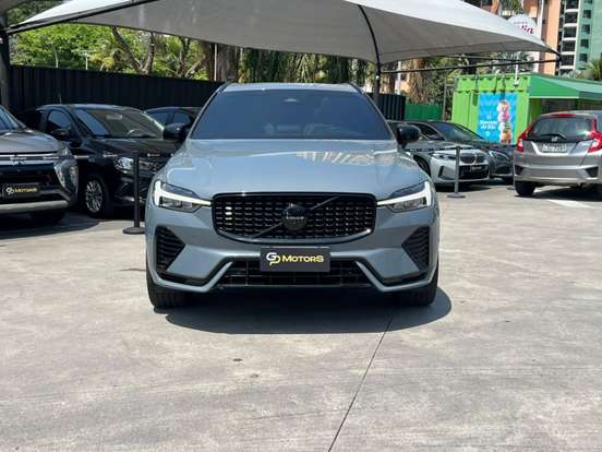 VOLVO-XC60-2022