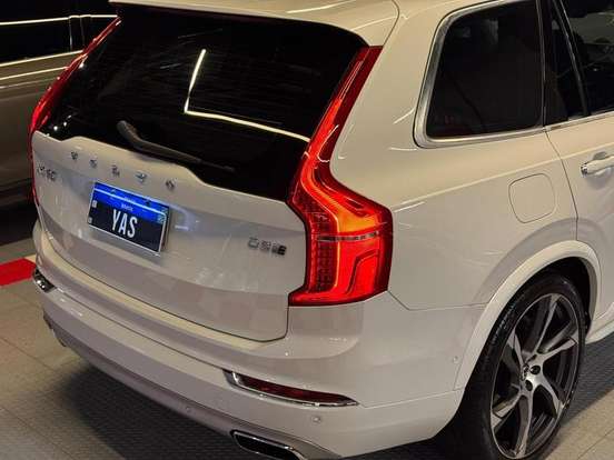 VOLVO-XC90-2016