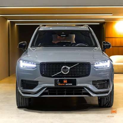 VOLVO-XC90-2021