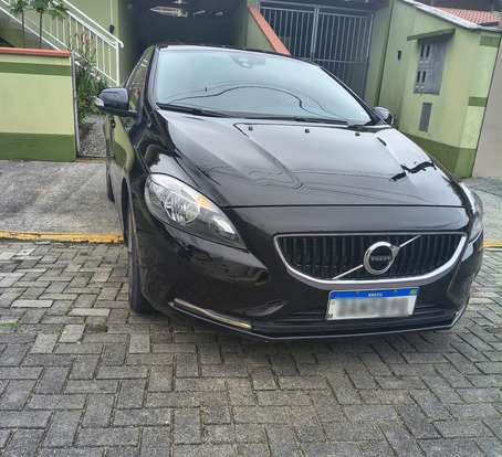 VOLVO-V40-2.0 T4 KINETIC GASOLINA 4P AUTOMÁTICO VOLVO-V40-2018